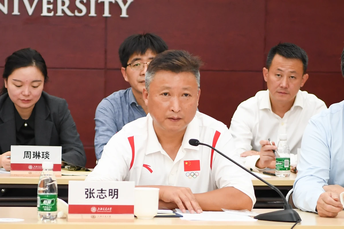 刻苦训练篮球时如何避免受伤的建议_1